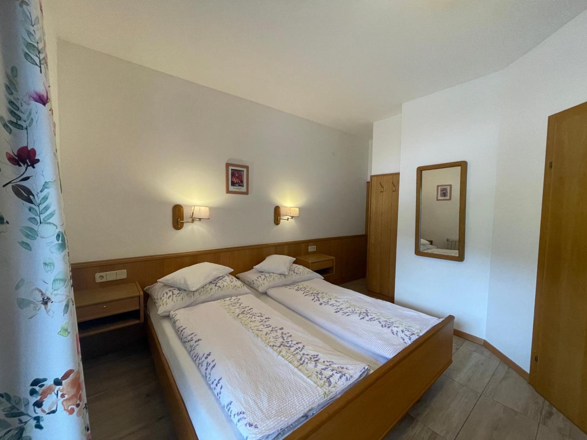 Restaurant-Pension Dorfwirt Bad Kleinkirchheim Ngoại thất bức ảnh