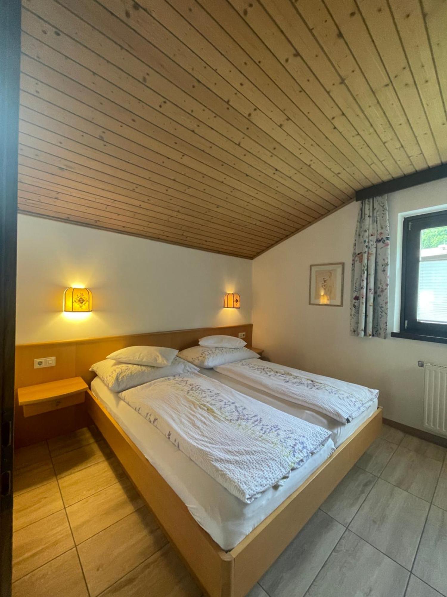 Restaurant-Pension Dorfwirt Bad Kleinkirchheim Ngoại thất bức ảnh
