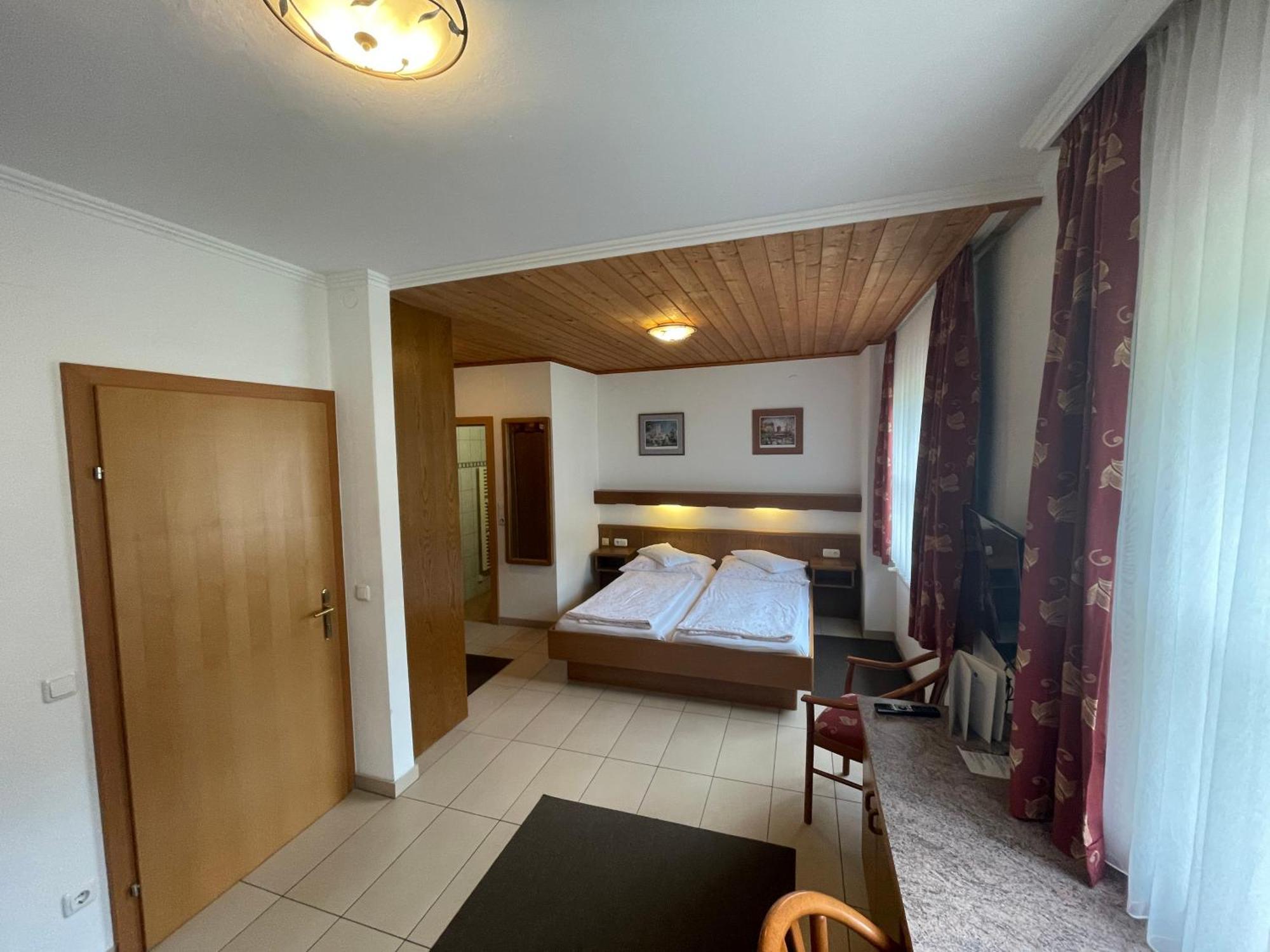 Restaurant-Pension Dorfwirt Bad Kleinkirchheim Ngoại thất bức ảnh