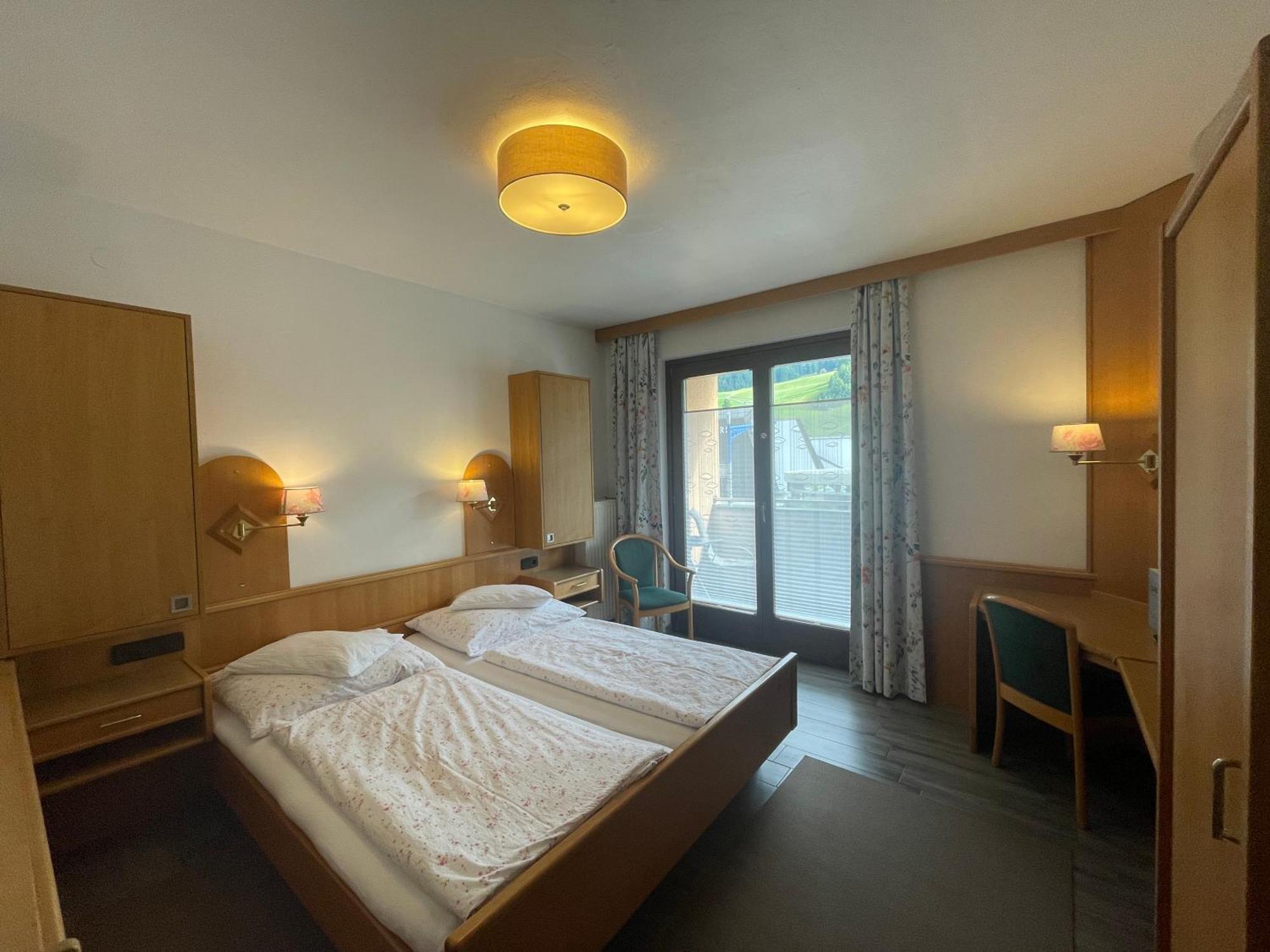 Restaurant-Pension Dorfwirt Bad Kleinkirchheim Ngoại thất bức ảnh